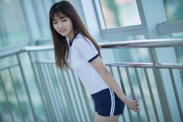 男男跪床  被 视频_：高清在线观看